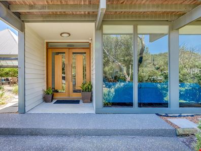 3 Grove Street East, Little Grove WA 6330