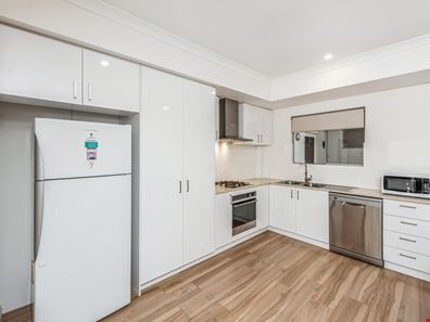 1/11 Stanbury Crescent, Morley WA 6062
