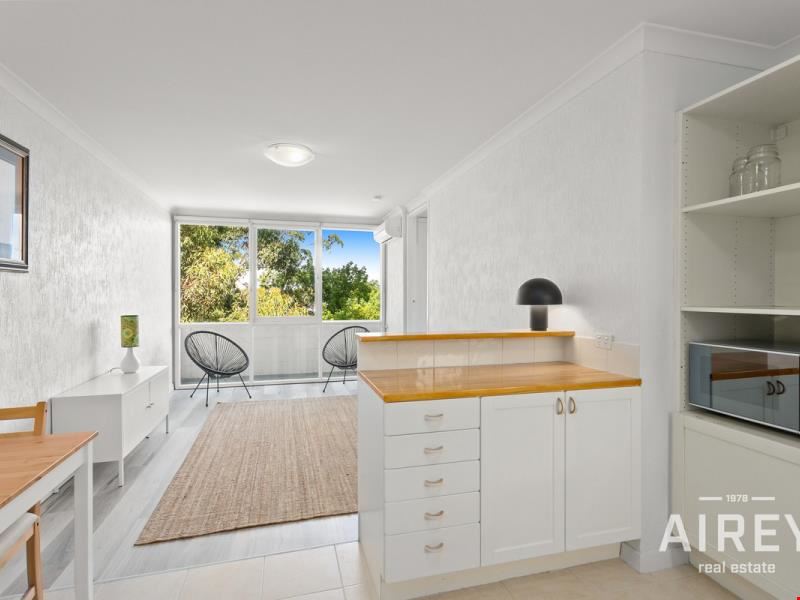 23/389 Stirling Highway, Claremont