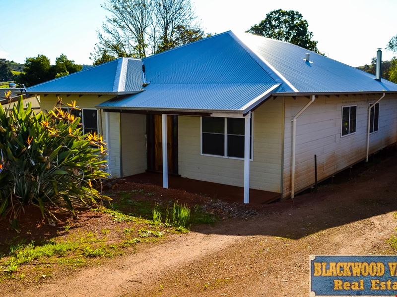 28 Blackwood River Drive, Balingup WA 6253