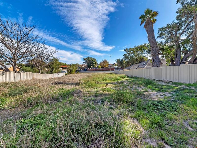 136 Safety Bay Road, Safety Bay WA 6169