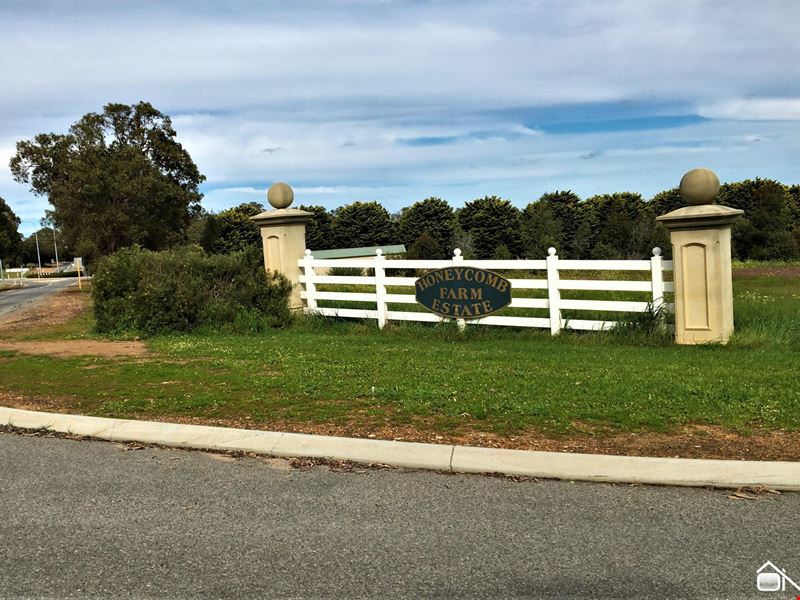 9 Boortkoi Place, Gingin WA 6503