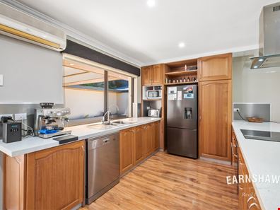 8 Holpin Place, Glen Forrest WA 6071