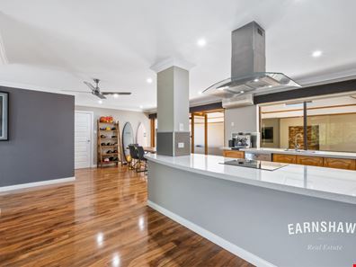 8 Holpin Place, Glen Forrest WA 6071