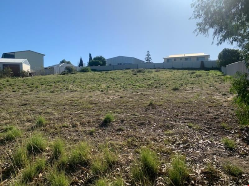 10 Rodrigues Crescent, Ledge Point WA 6043