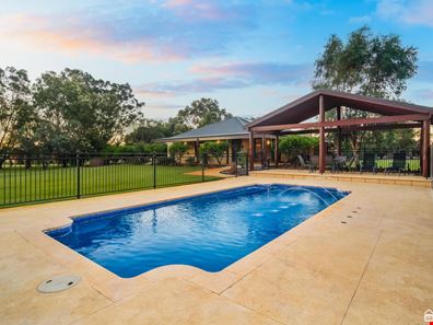 14 Fremnells Vale, Cardup WA 6122
