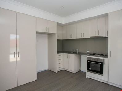 8/29 Spring Avenue, Midland WA 6056