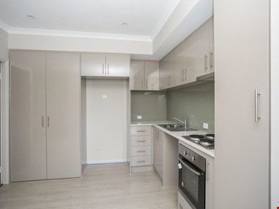 8/29 Spring Avenue, Midland WA 6056