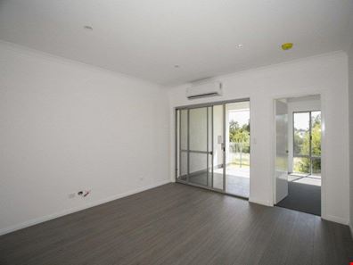 8/29 Spring Avenue, Midland WA 6056
