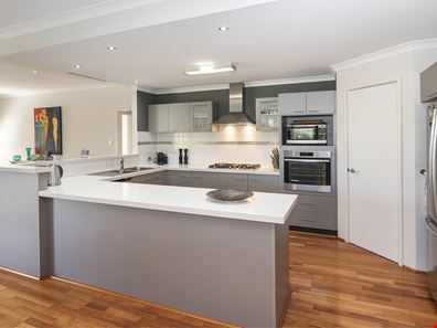 6 Moreau Grove, Geographe WA 6280