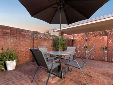 12/5 Louise Street, Rockingham WA 6168