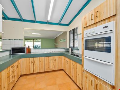 40 Walker Avenue, Lancelin WA 6044