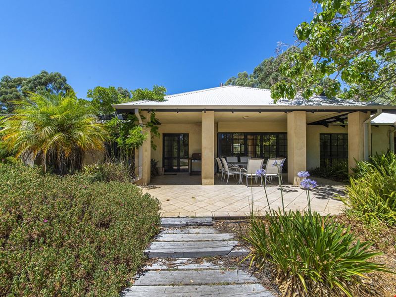 21 Sheoak Place, Nannup WA 6275