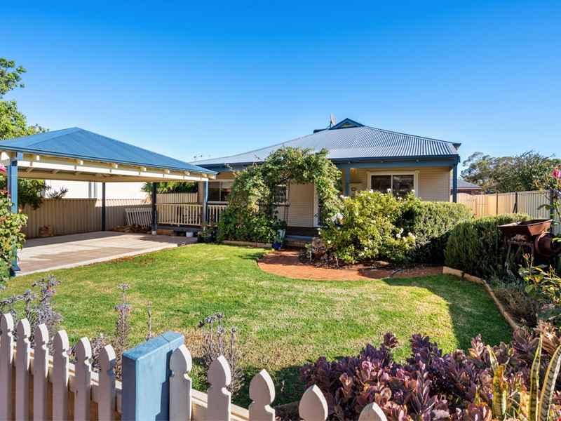 92 Campbell Street, Lamington WA 6430