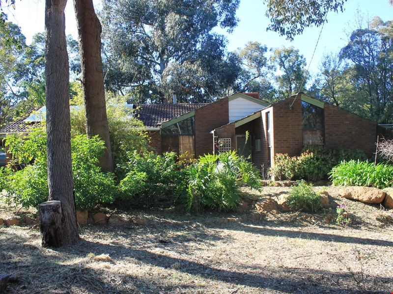 31 Kirkstall Way, Sawyers Valley WA 6074