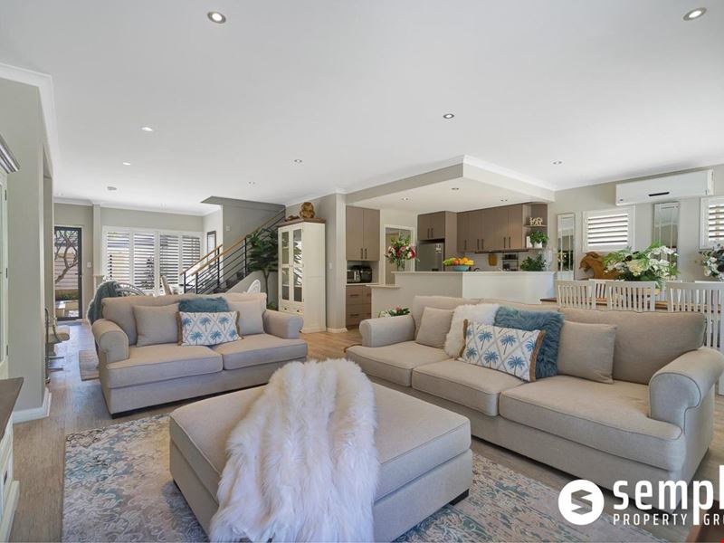 6/46 Leschenault Boulevard, Lake Coogee WA 6166