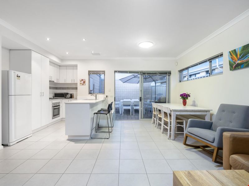 5/4 Langley Place, Innaloo WA 6018