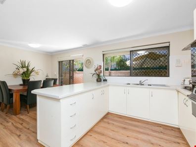 3/13 Yeovil Crescent, Bicton WA 6157