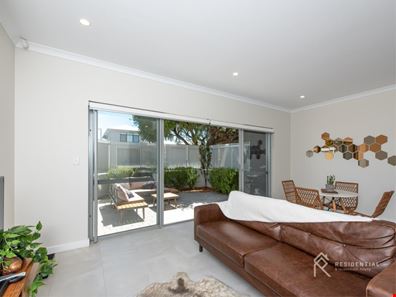 1/21 Kyarra Street, Innaloo WA 6018