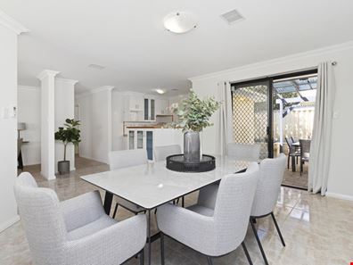 2/62 Canavan Crescent, Manning WA 6152