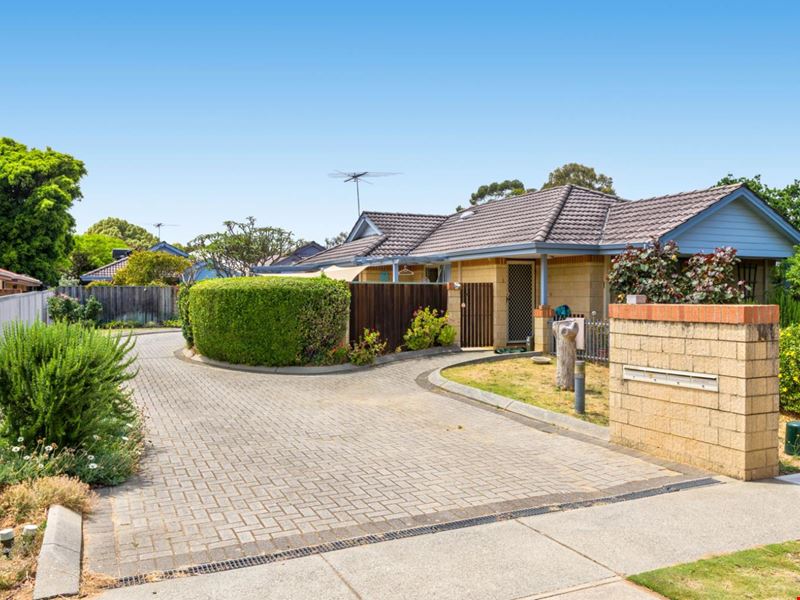 2/14 Instone Street, Hilton WA 6163