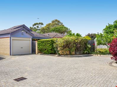 2/14 Instone Street, Hilton WA 6163