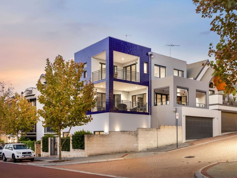 23 Haig Park Circle, East Perth WA 6004