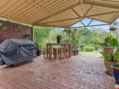 76 Paterson Road, Mount Nasura WA 6112