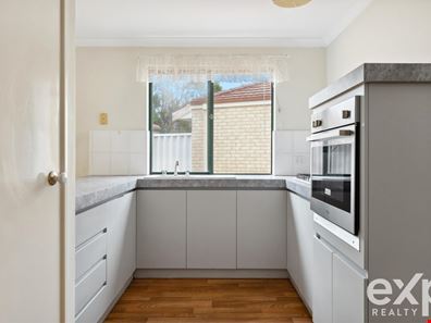 7/25 Inverness Court, Cooloongup WA 6168