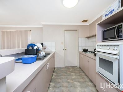 1/146 Corfield Street, Gosnells WA 6110