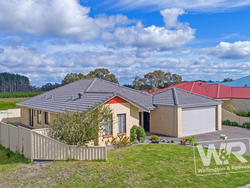 35 Scorpio Drive, Mckail WA 6330