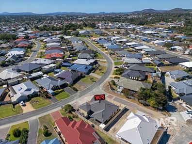 35 Scorpio Drive, Mckail WA 6330