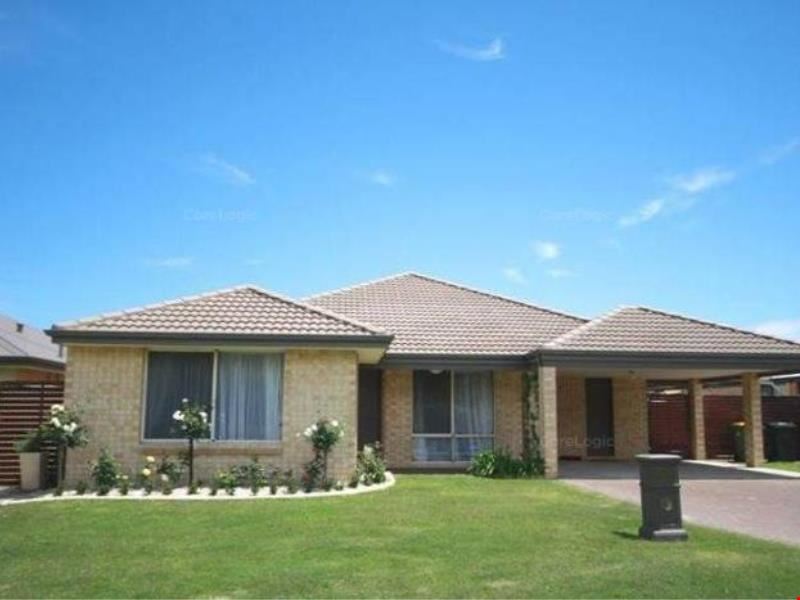13 Chamberlain Grove, Millbridge WA 6232