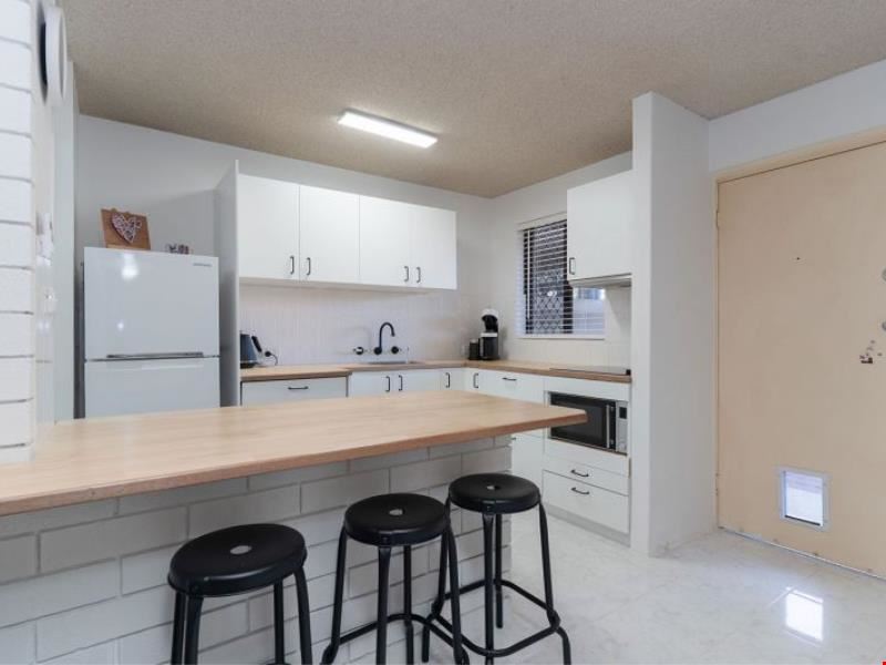 2/246 Flinders Street, Yokine