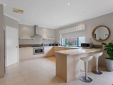 11 Nougat Crescent, Yalyalup WA 6280
