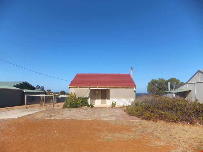 10 Barnett Street, Hopetoun WA 6348