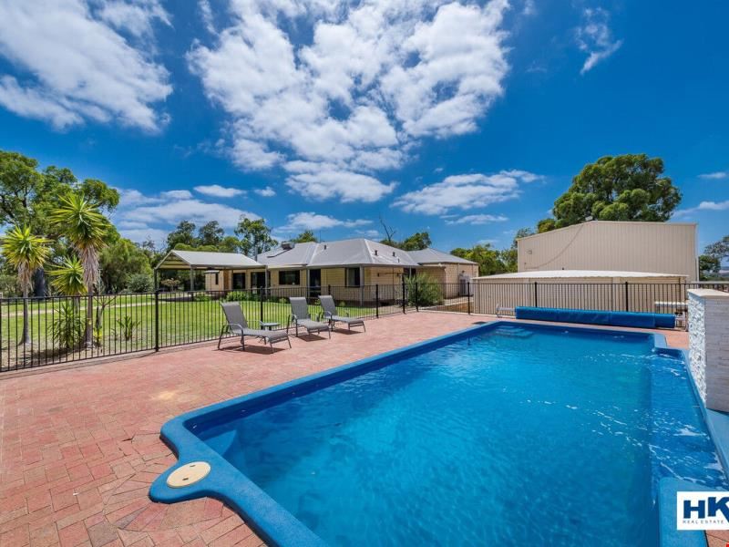 140 Rosewood Drive, Chittering WA 6084