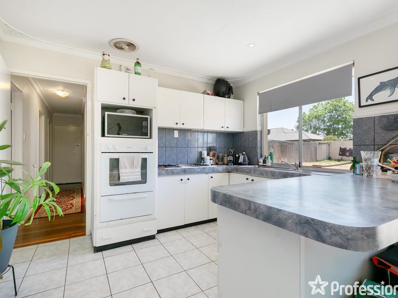 34 Lynwood Avenue, Lynwood WA 6147
