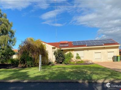 51 Elliott Street, Waroona WA 6215
