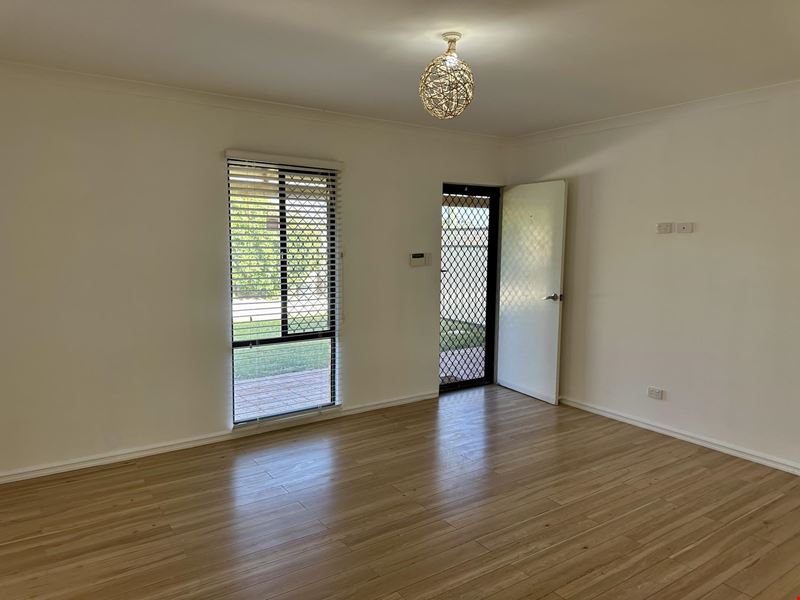 9 Thames Drive, Cape Burney WA 6532