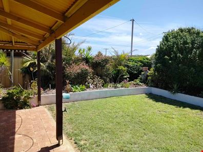 9 Thames Drive, Cape Burney WA 6532