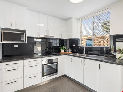6/171-173 Elliott  Road, Scarborough WA 6019