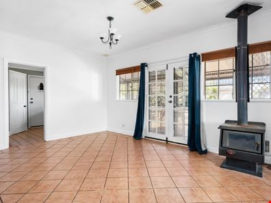 8 Turner Street, South Kalgoorlie WA 6430