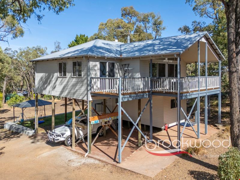 6 Dunham Glen, Wooroloo WA 6558