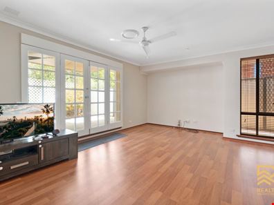 12 Riverview Rise, Wilson WA 6107