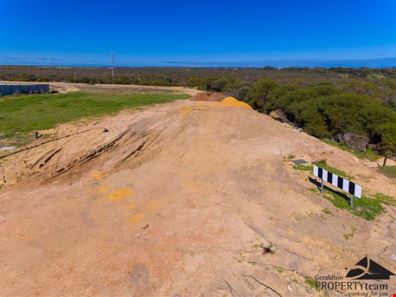 45 Weeloo Road, Waggrakine WA 6530