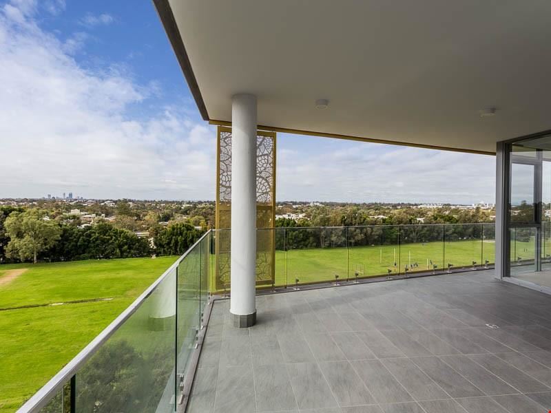 100/2 Milyarm Rise, Swanbourne WA 6010