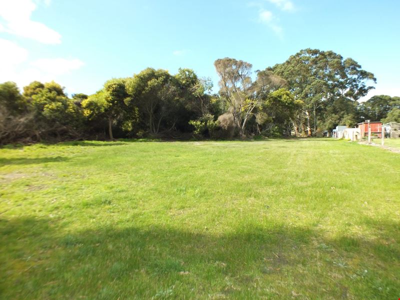 17 Bottlebrush Road, Gledhow WA 6330