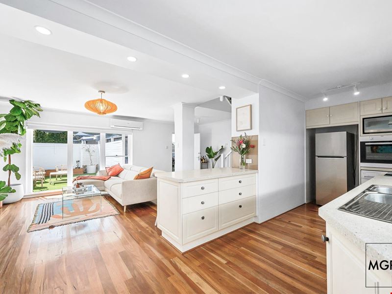 8/27 Osborne Road, East Fremantle WA 6158