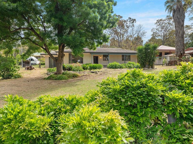 5 Valencia Road, Carmel WA 6076